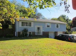 153 Yarmouth St, Longmeadow, MA 01106