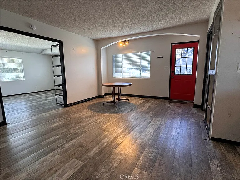 1108 W Las Palmas Dr — Photo 5