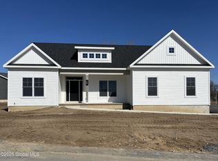 2 Kelts Farm Rd, Schenectady, NY 12309