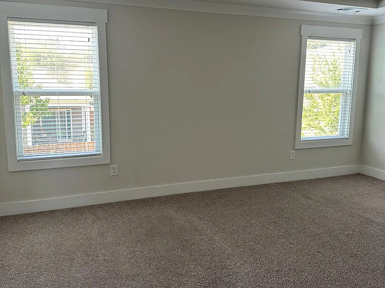 14 Larson Dr — Photo 8