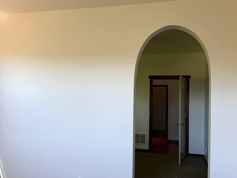 1238 Meagher Ave — Photo 13