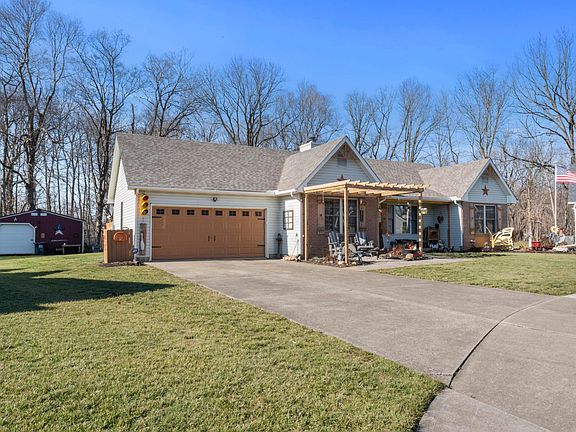 3rd image of 444 Wildflower Dr