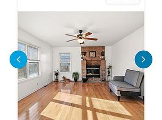 907 N Virginia St, Watseka, IL 60970