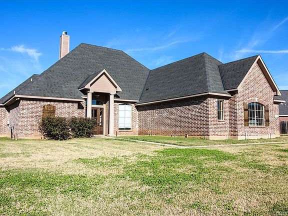 3rd image of 206 Cherry Blossom Ln