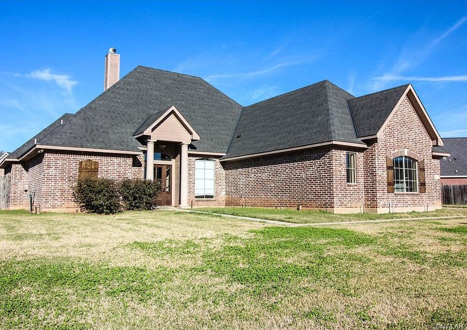 206 Cherry Blossom Ln, Benton, LA 71006