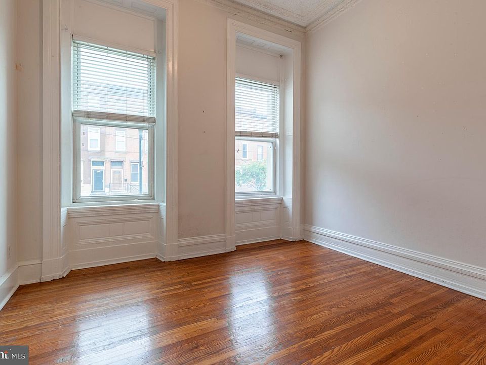 1st image of 3017-19 W Girard Ave #1F