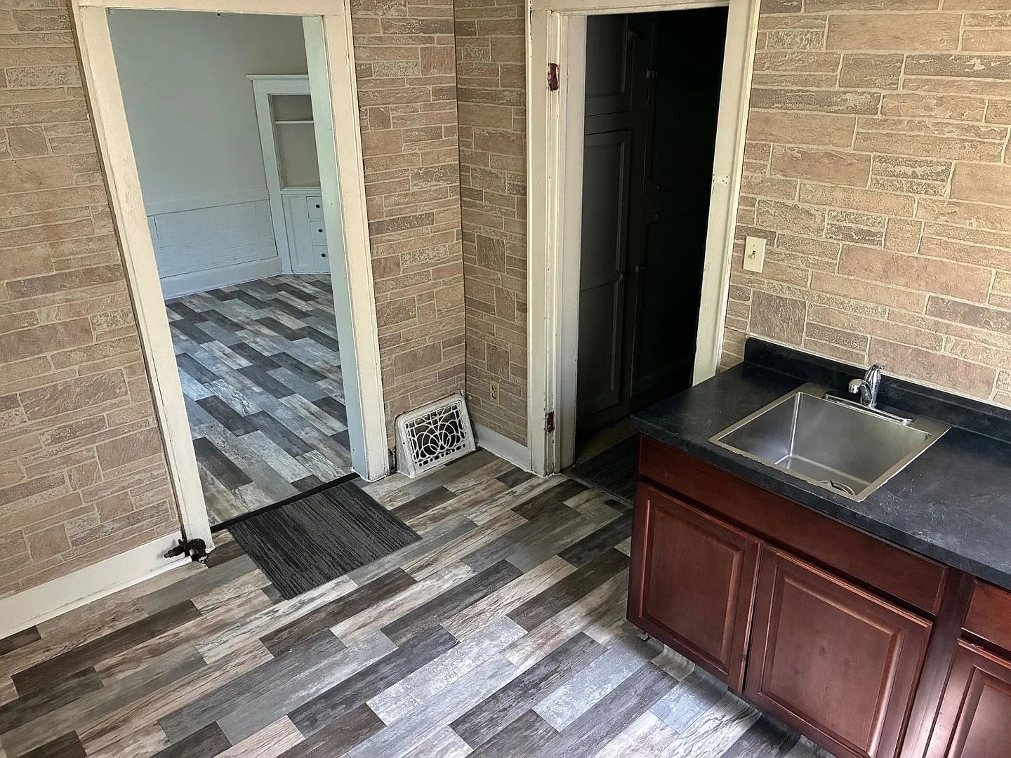 4401 N 25th Street - 3 Bedroom Single Family Home — Photo 4