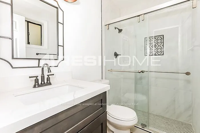 1314 E Del Rio Dr — Photo 16