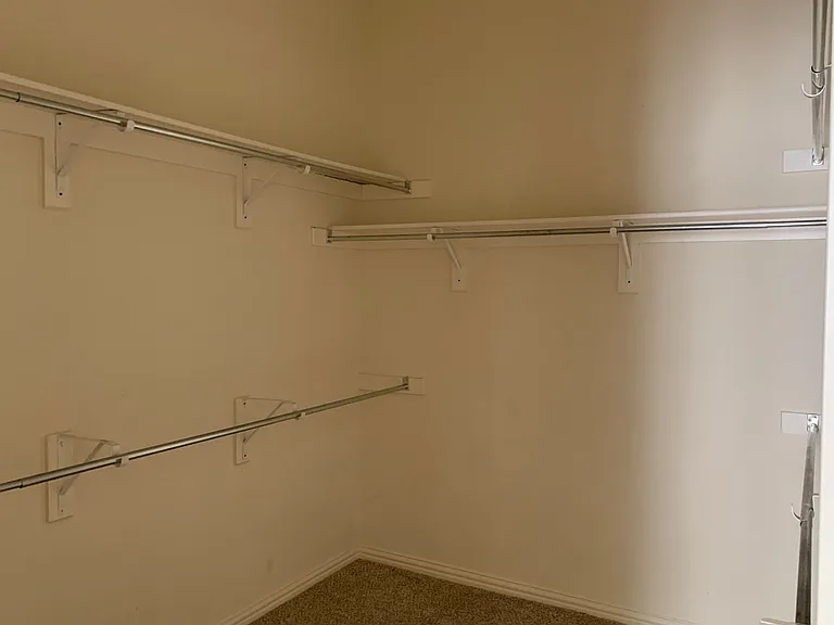1017 Somerset Cir — Photo 14