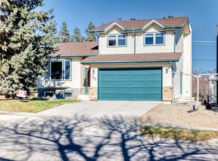 132 Millrise Dr SW, Calgary, AB T2Y2G2
