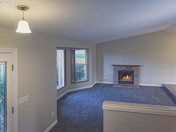 3rd image of 10201 NE 83rd St