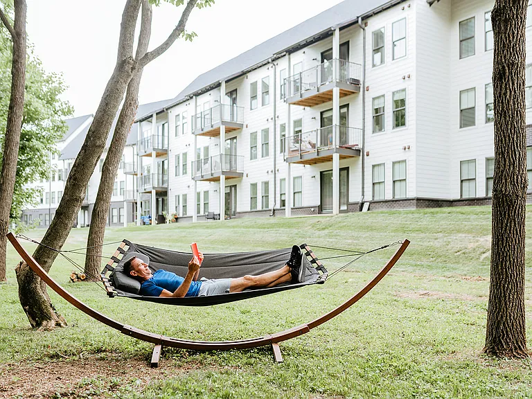 Outdoor hammock