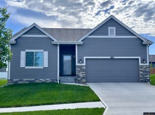 9405 171st St, Bennington, NE 68007