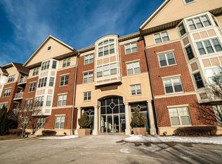 4110 S Lake Dr UNIT 131, Saint Francis, WI