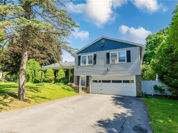 4 Crescent St, Ilion, NY 13357