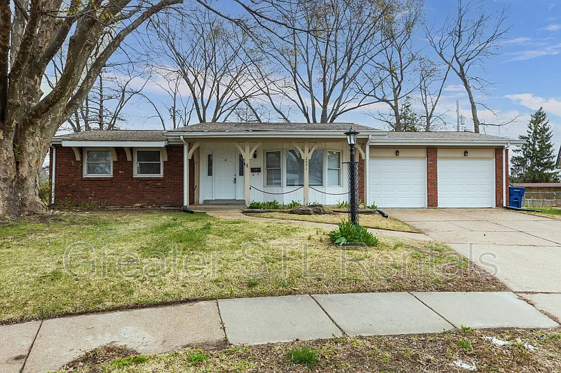2571 Rhapsody Ln photo 1