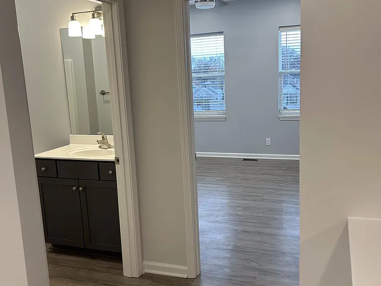 2200 Bradley Ave #202 — Photo 12