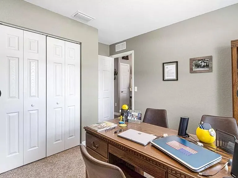 433 Spring Ln — Photo 15