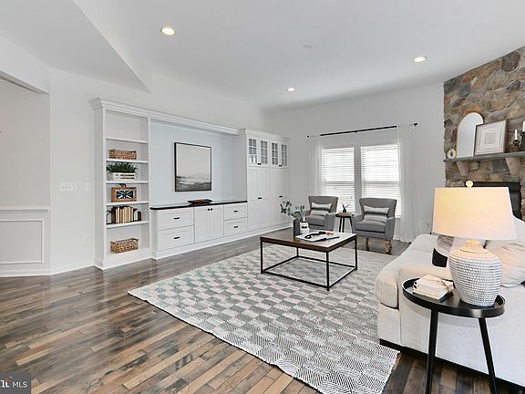 5th image of 23380 Minerva Dr