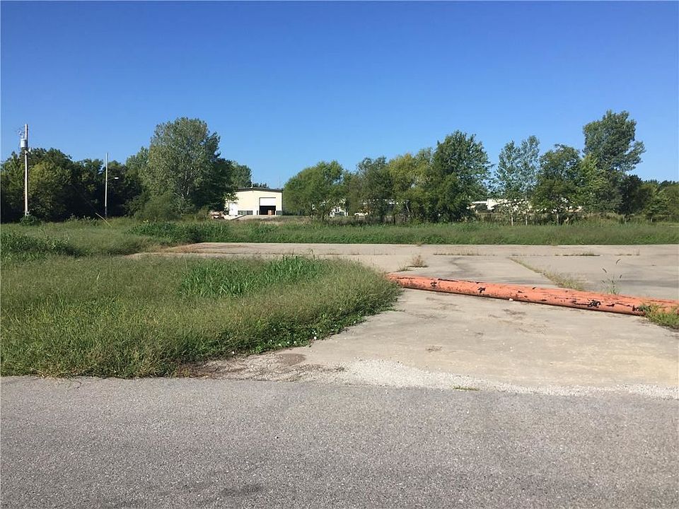 2nd image of N Main St