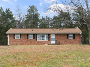 4810 Rex Rd, Winston Salem, NC 27107