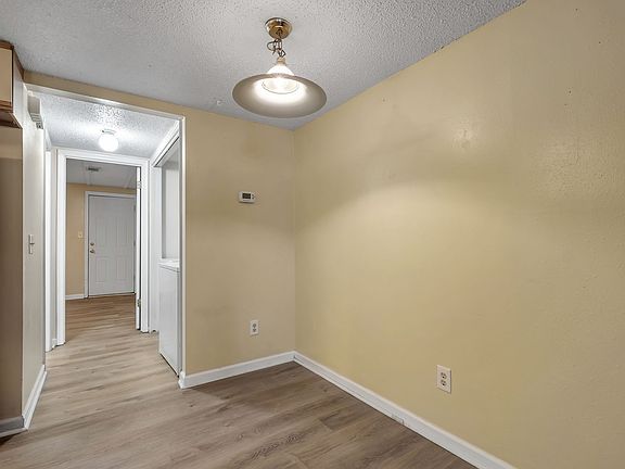 4th image of 2355 Sandpiper St