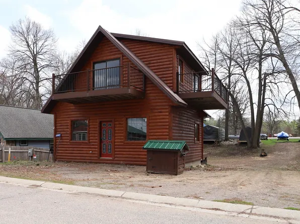 1641 Whipholt Beach Rd NW, Walker, MN 56484