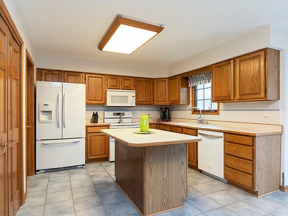 4th image of 13315 S Columbine Cir