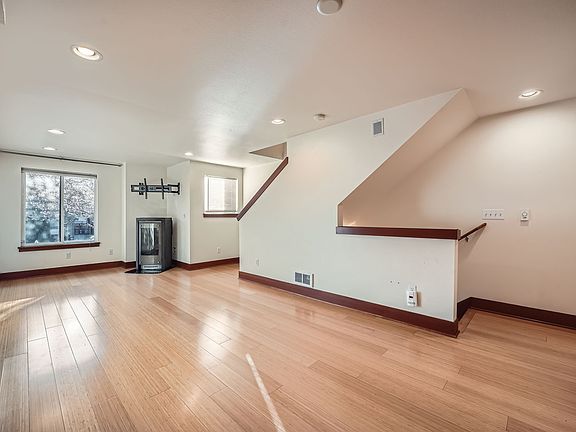 5th image of 5519 28th Ave NW