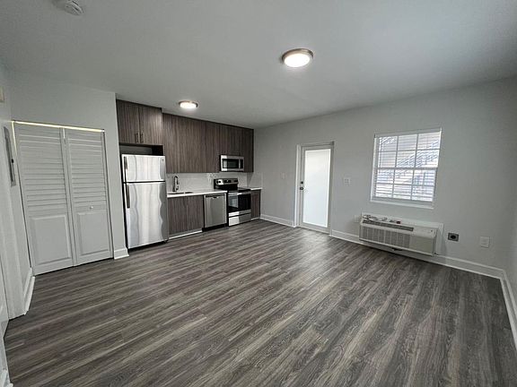 3rd image of 8411 Byron Ave Unit 13-8411-13