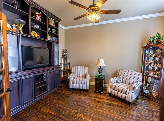 4th image of 226 Canterbury Ct