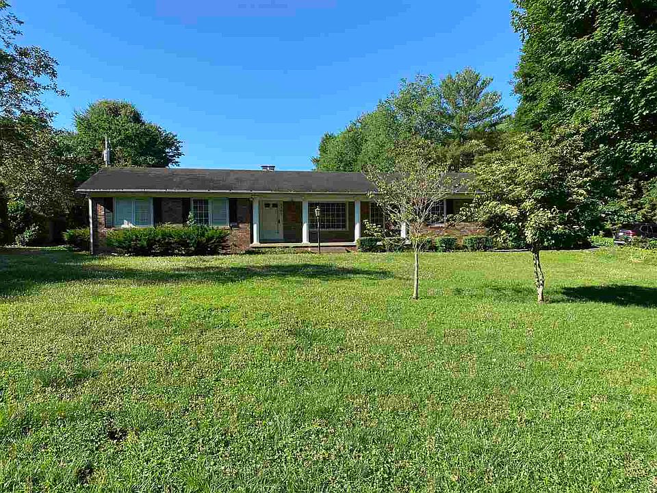 1st image of 1101 Meadowwood Ln