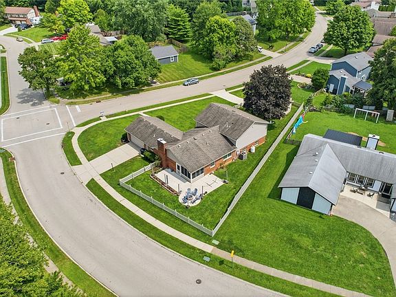 2nd image of 4041 Shadowleaf Dr