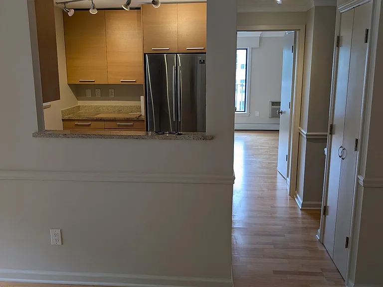 1155 Warburton Ave #12G — Photo 24