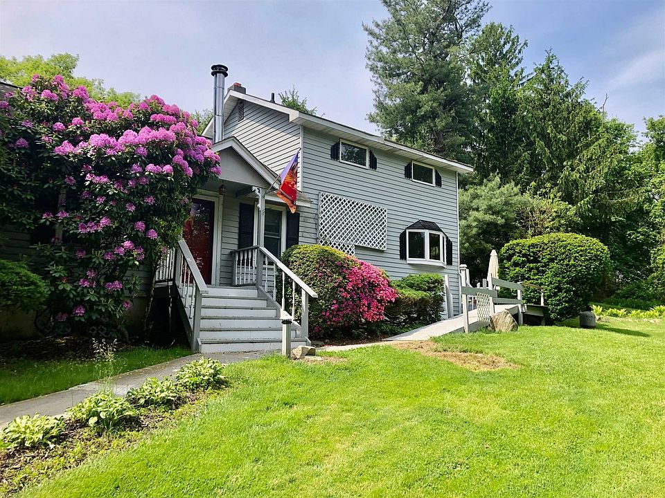 1st image of 17 Cole Dr