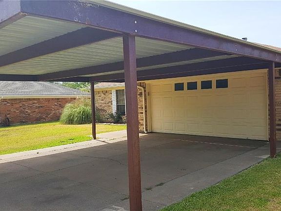 2nd image of 417 Greenway Dr
