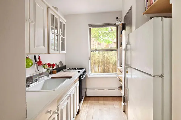 Rented by Town Residential | media 29