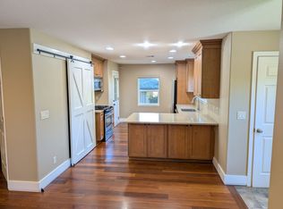 8033 SW 36th Ave, Portland, OR 97219