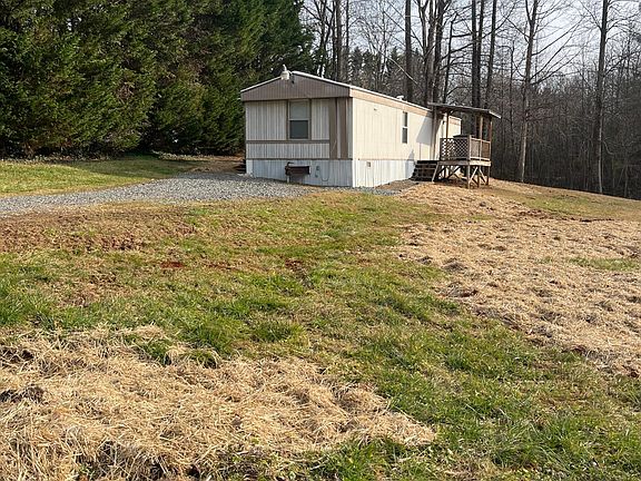 3rd image of 129 Douglas Fir Ln