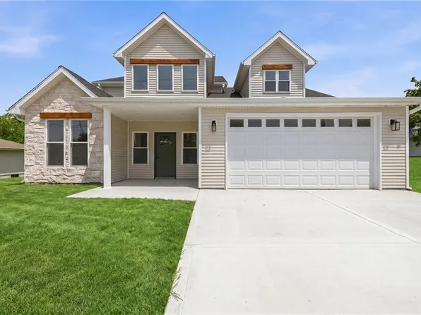 420 N Groat St, Cameron, MO 64429