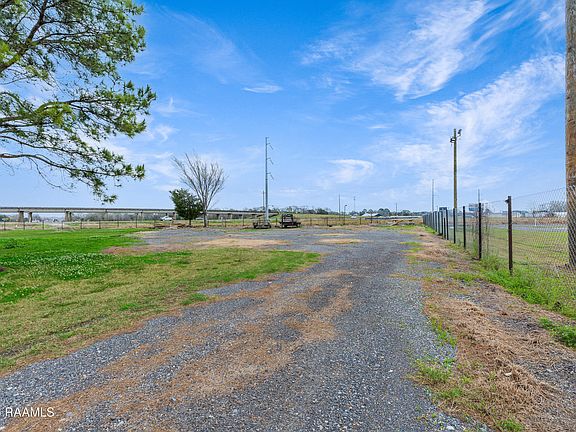 4th image of 2913 Avery Island Rd