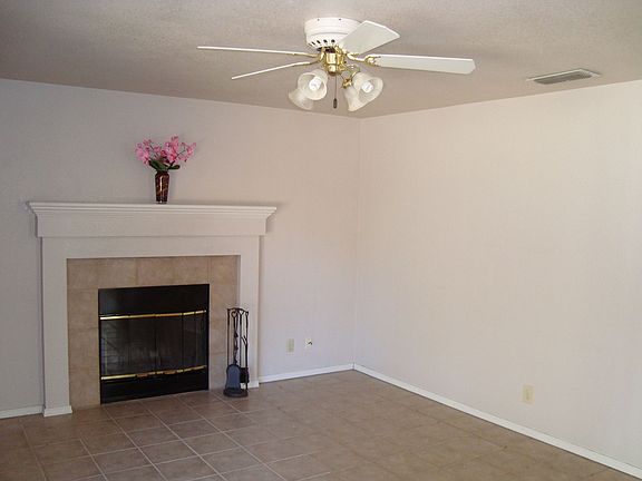 4th image of 8129 Castle Wynd Dr