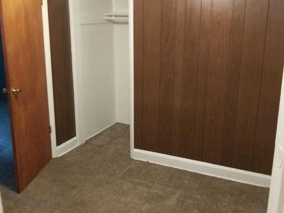 2nd image of 3818 Agnes Ave