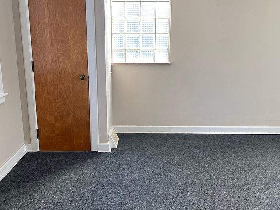 3rd image of 4400 Market St #2