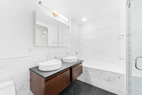 Rented by Compass | media 14