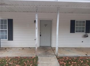 1941 Karen Cir #B, Milledgeville, GA 31061