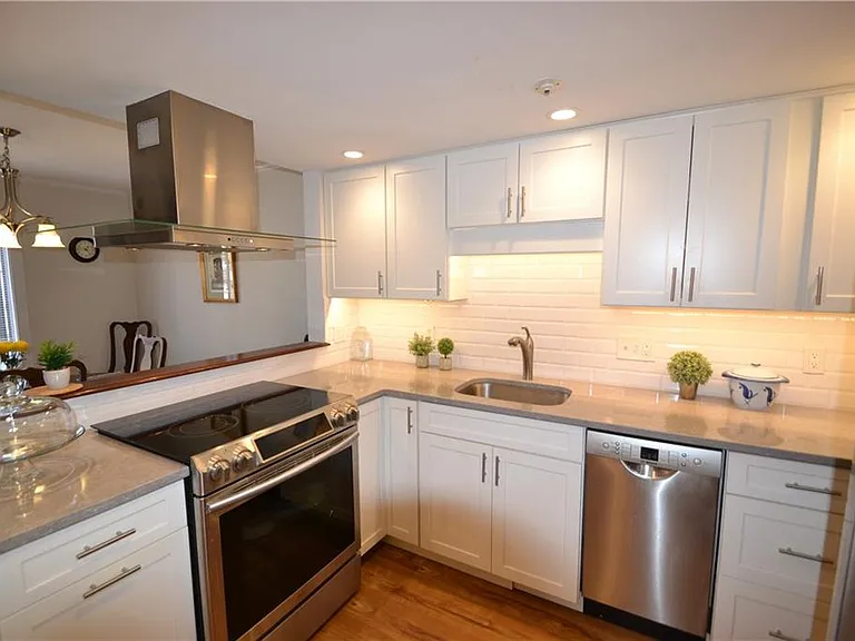49 Seabreeze Ln #49 — Photo 6