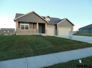13603 S 46th St, Bellevue, NE 68133