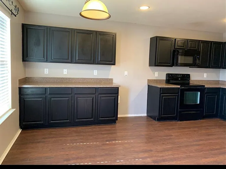 510 Indian Paintbrush Dr — Photo 8