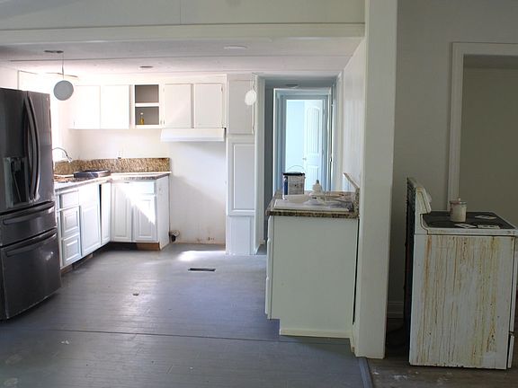 5th image of 130 Folly Rd.